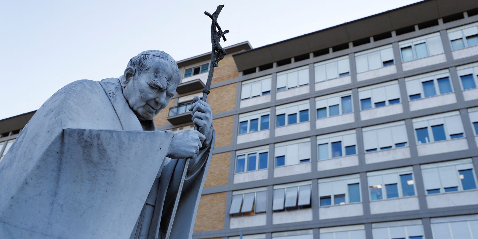 Papa Francisco tem dois episódios de insuficiência respiratória aguda